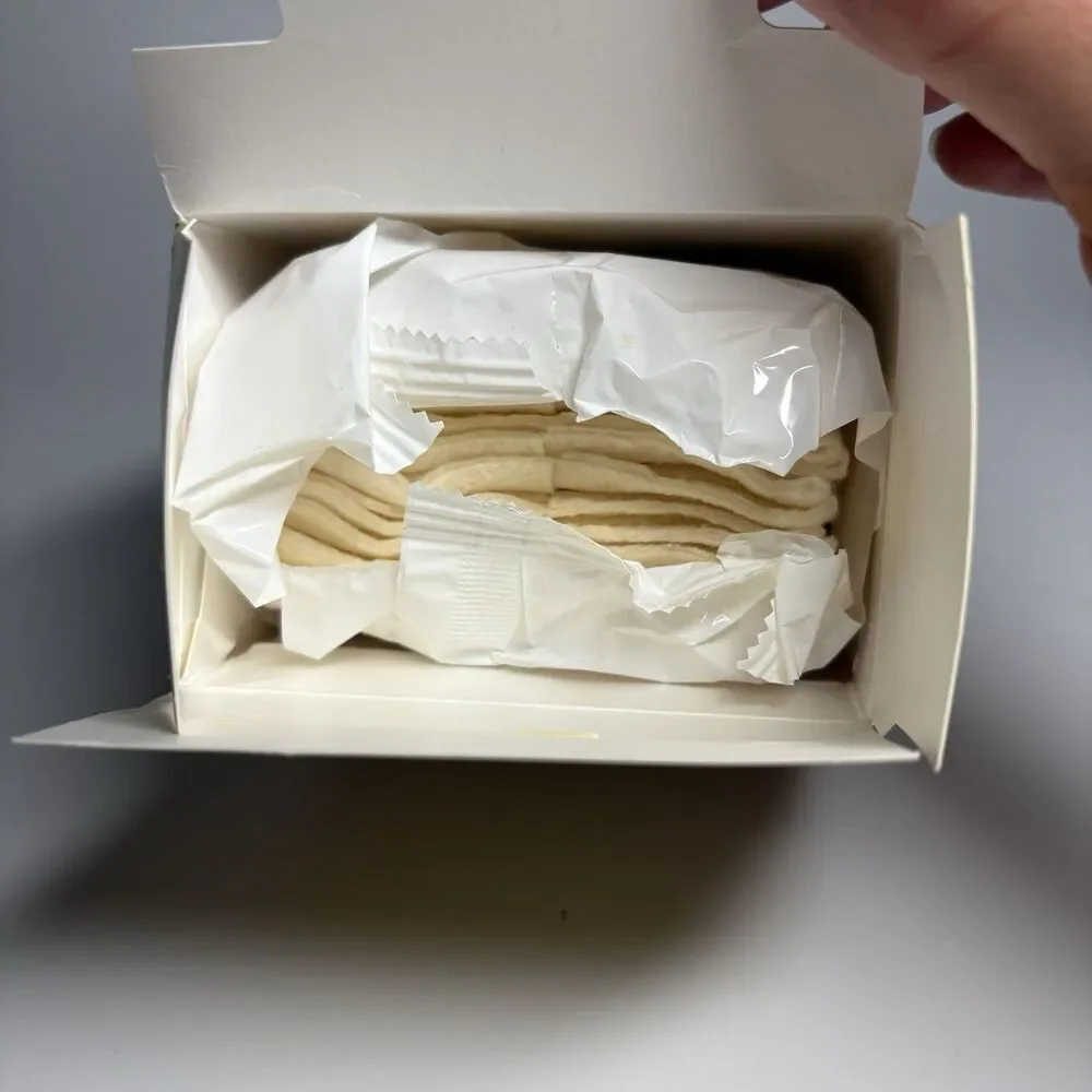 Johnson's Baby Head-to-Toe Disposable Washcloths Opened DRY 2012 Vintage